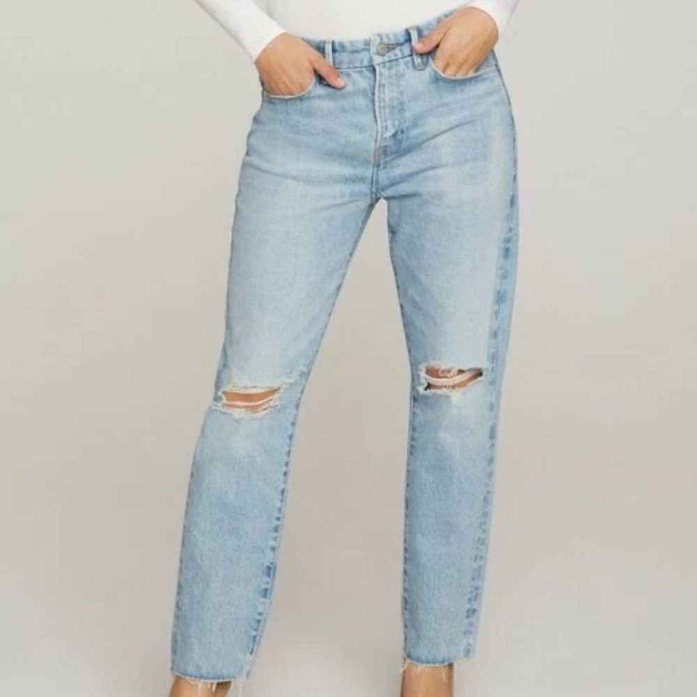 Good American Good Girlfriend Distressed Jeans Light Wash